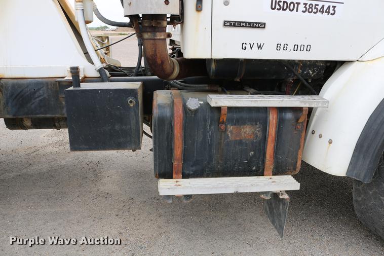 image for item DC7572 1999 Sterling A9500 ready mix truck