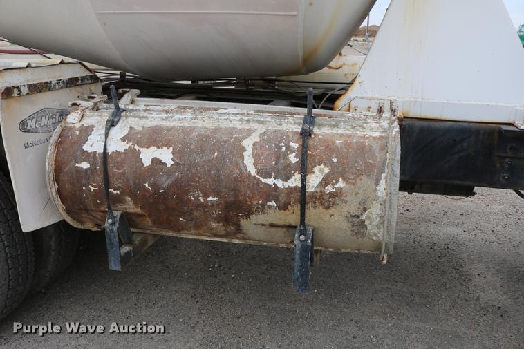 image for item DC7572 1999 Sterling A9500 ready mix truck