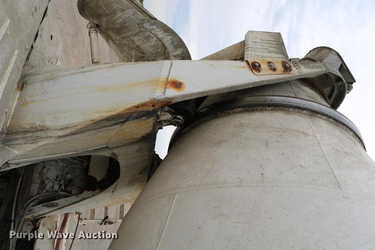 image for item DC7572 1999 Sterling A9500 ready mix truck