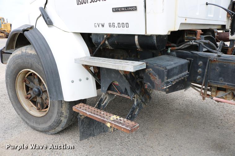 image for item DC7572 1999 Sterling A9500 ready mix truck