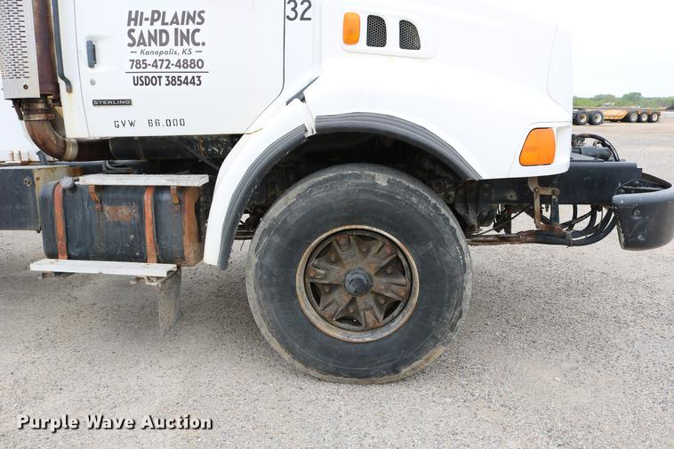 image for item DC7572 1999 Sterling A9500 ready mix truck