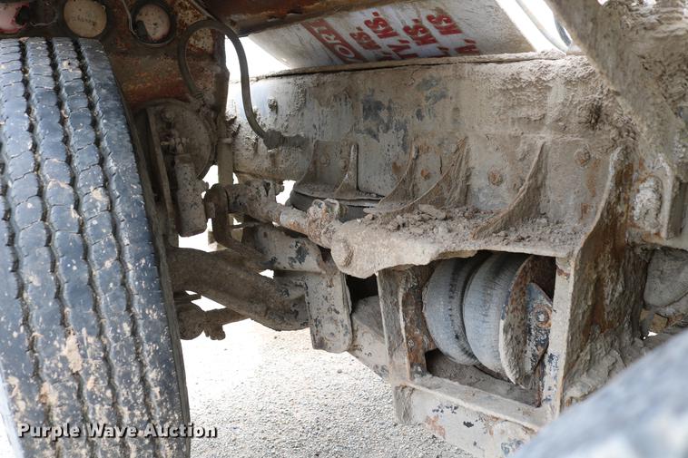 image for item DC7572 1999 Sterling A9500 ready mix truck