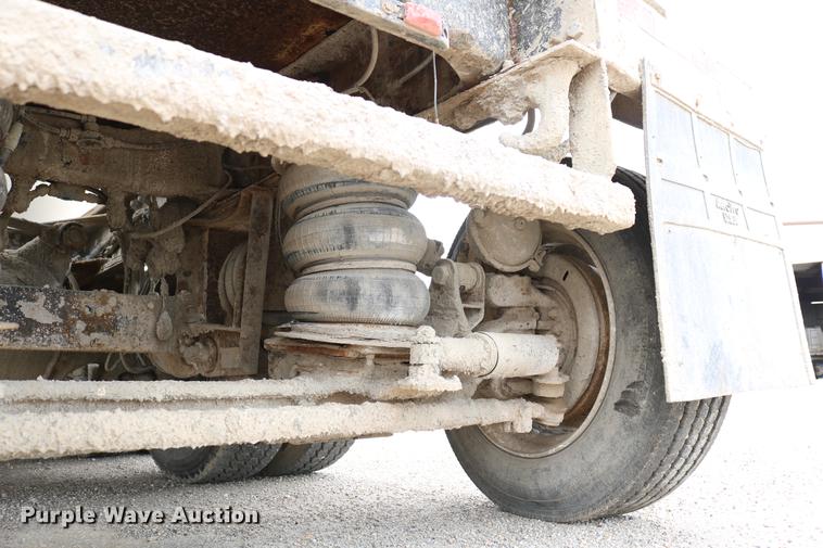 image for item DC7572 1999 Sterling A9500 ready mix truck