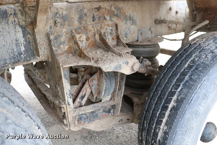 image for item DC7572 1999 Sterling A9500 ready mix truck