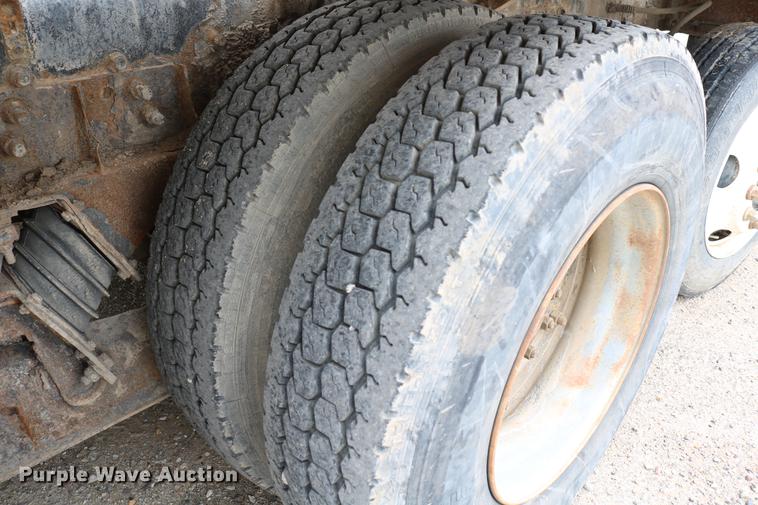 image for item DC7572 1999 Sterling A9500 ready mix truck