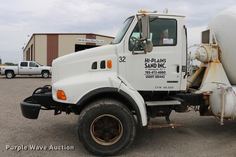 image for item DC7572 1999 Sterling A9500 ready mix truck