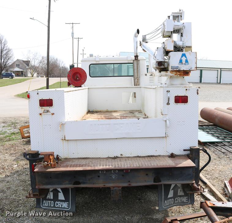 image for item DC7630 1984 White Volvo WCS 42T service truck with crane