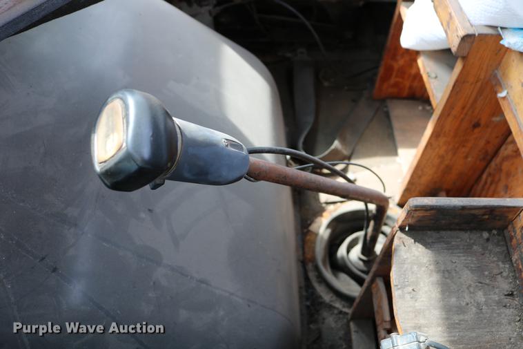 image for item DC7630 1984 White Volvo WCS 42T service truck with crane