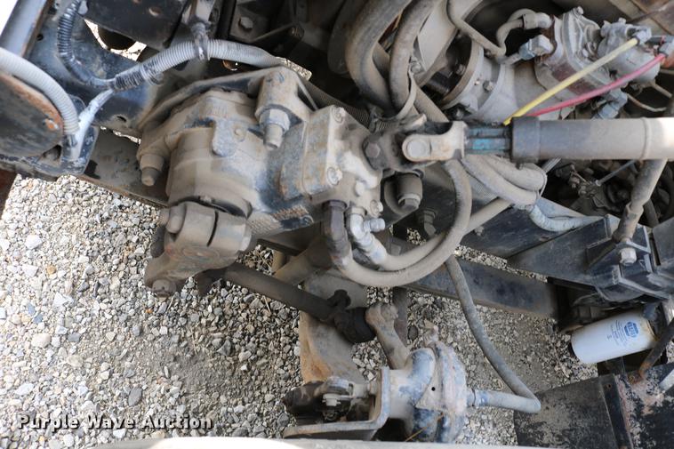 image for item DC7630 1984 White Volvo WCS 42T service truck with crane