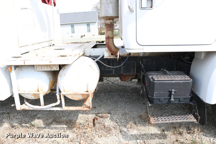 image for item DC7630 1984 White Volvo WCS 42T service truck with crane