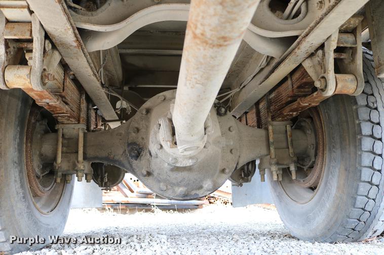 image for item DC7630 1984 White Volvo WCS 42T service truck with crane