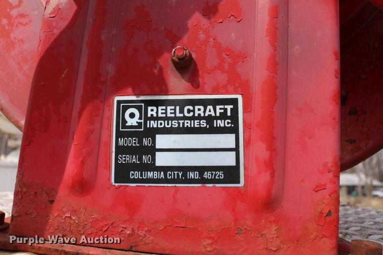 image for item DC7630 1984 White Volvo WCS 42T service truck with crane