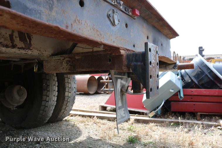 image for item DC7630 1984 White Volvo WCS 42T service truck with crane