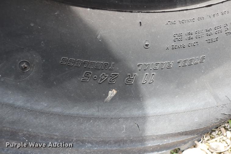 image for item DC7630 1984 White Volvo WCS 42T service truck with crane