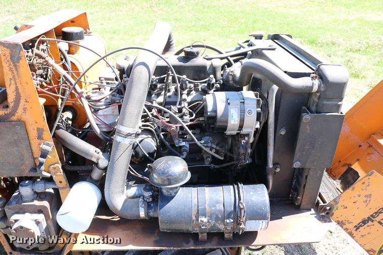 image for item DD4238 1982 Case Maxi-Sneaker vibratory cable plow