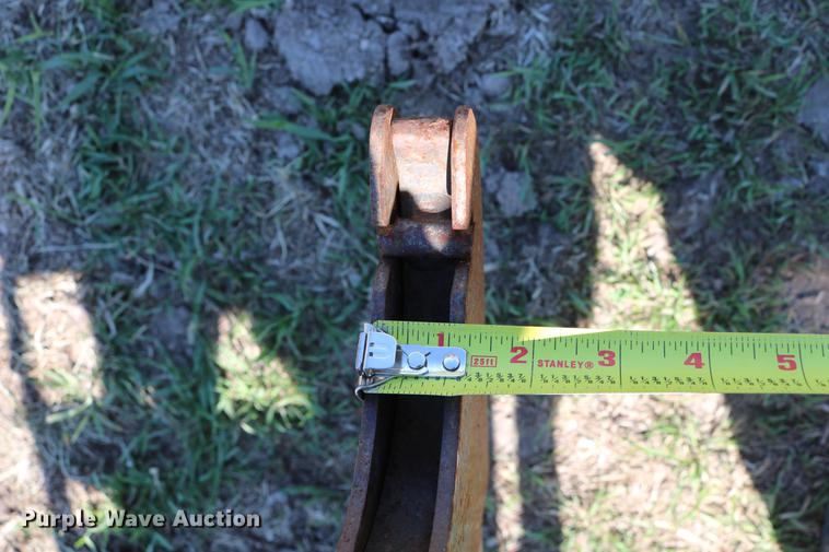 image for item DD4238 1982 Case Maxi-Sneaker vibratory cable plow