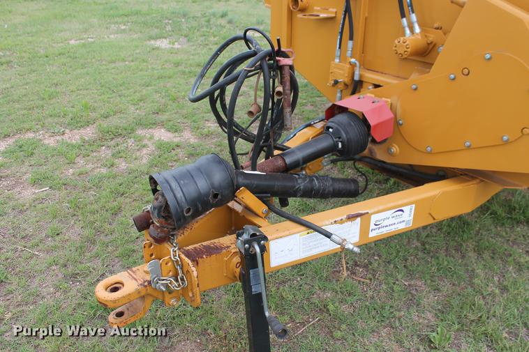 image for item DD4962 2014 Duratech HayBuster 2650 bale processor