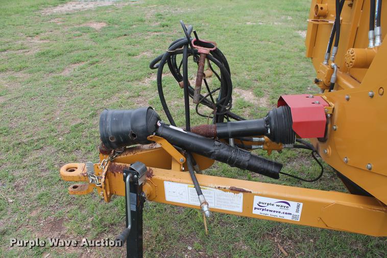 image for item DD4962 2014 Duratech HayBuster 2650 bale processor