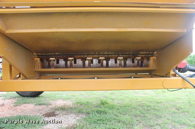 image for item DD4962 2014 Duratech HayBuster 2650 bale processor