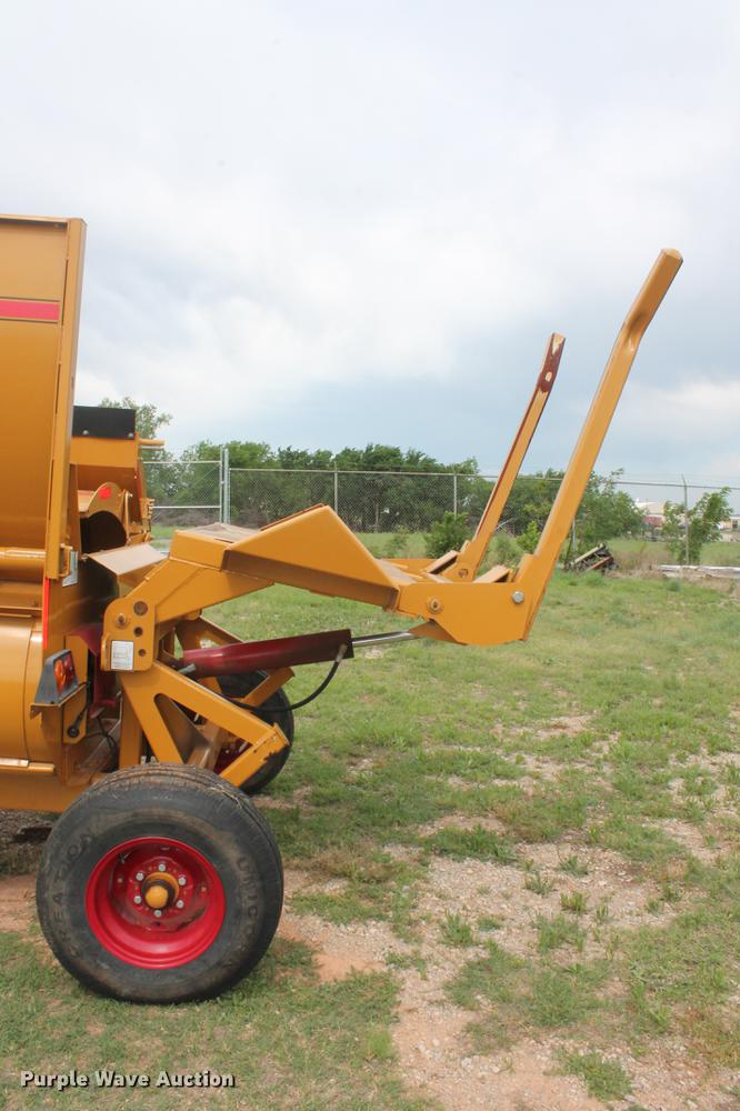 image for item DD4962 2014 Duratech HayBuster 2650 bale processor