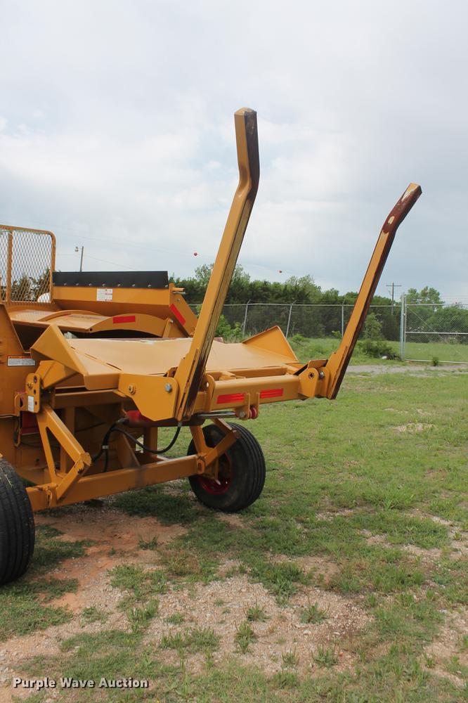 image for item DD4962 2014 Duratech HayBuster 2650 bale processor