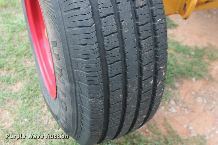 image for item DD4962 2014 Duratech HayBuster 2650 bale processor