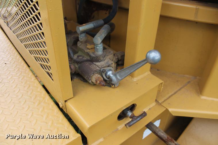 image for item DD4964 Duratech HayBuster IG-8 tub grinder