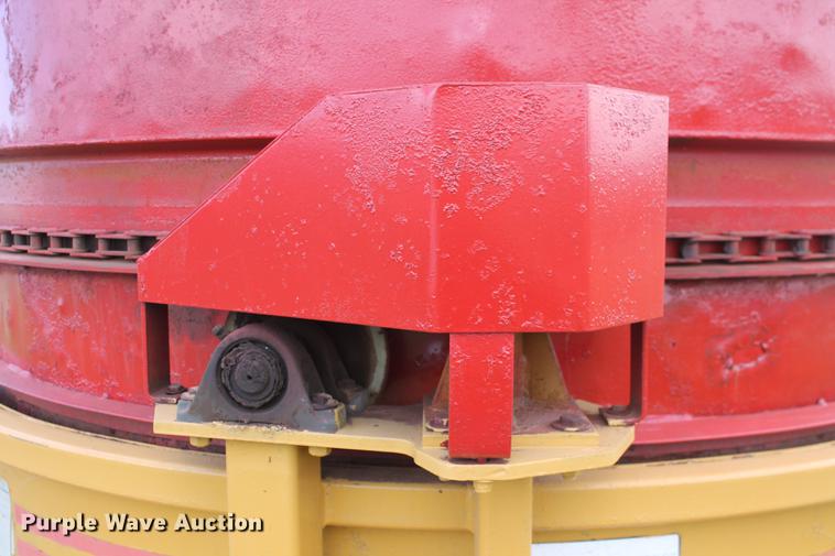 image for item DD4964 Duratech HayBuster IG-8 tub grinder