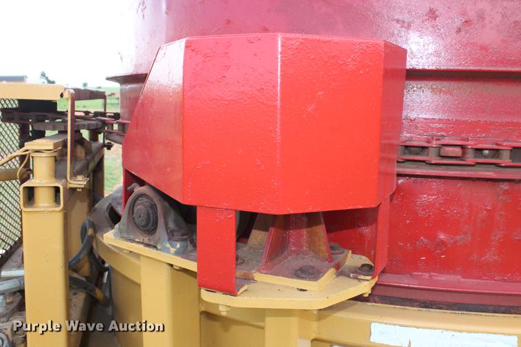 image for item DD4964 Duratech HayBuster IG-8 tub grinder