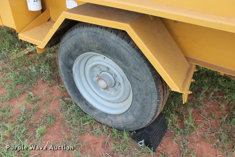 image for item DD4964 Duratech HayBuster IG-8 tub grinder