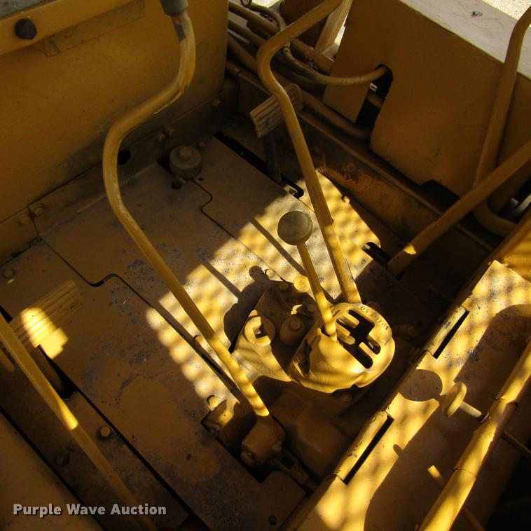 image for item DD7435 1969 Caterpillar D4D dozer