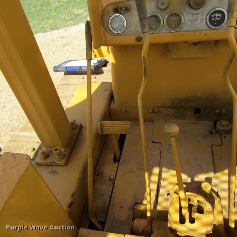 image for item DD7435 1969 Caterpillar D4D dozer