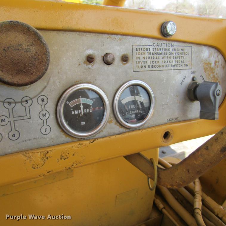 image for item DD7435 1969 Caterpillar D4D dozer