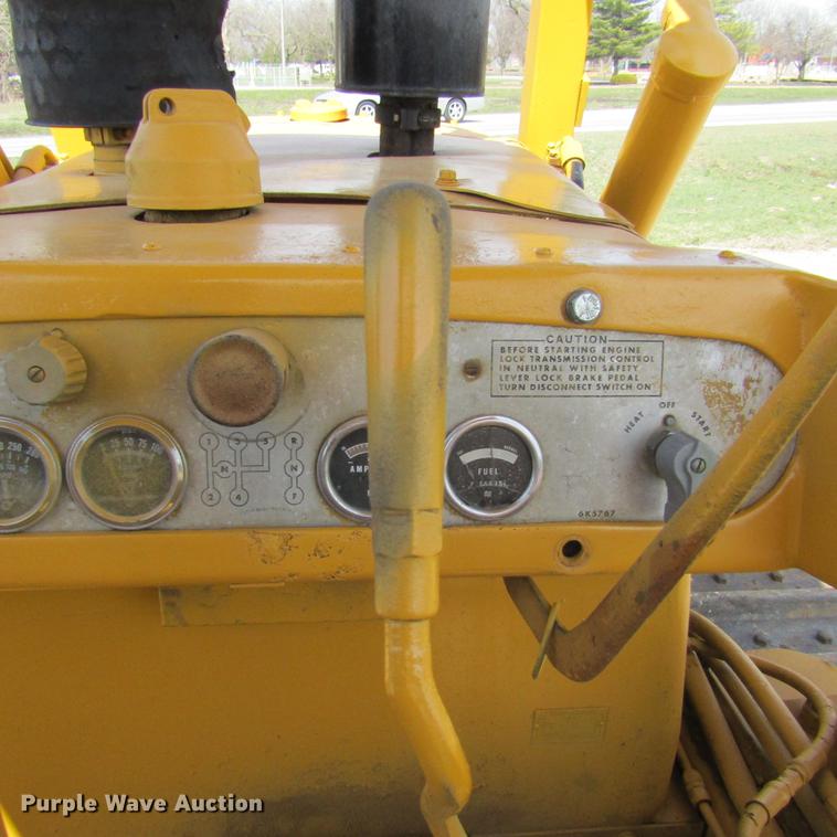 image for item DD7435 1969 Caterpillar D4D dozer