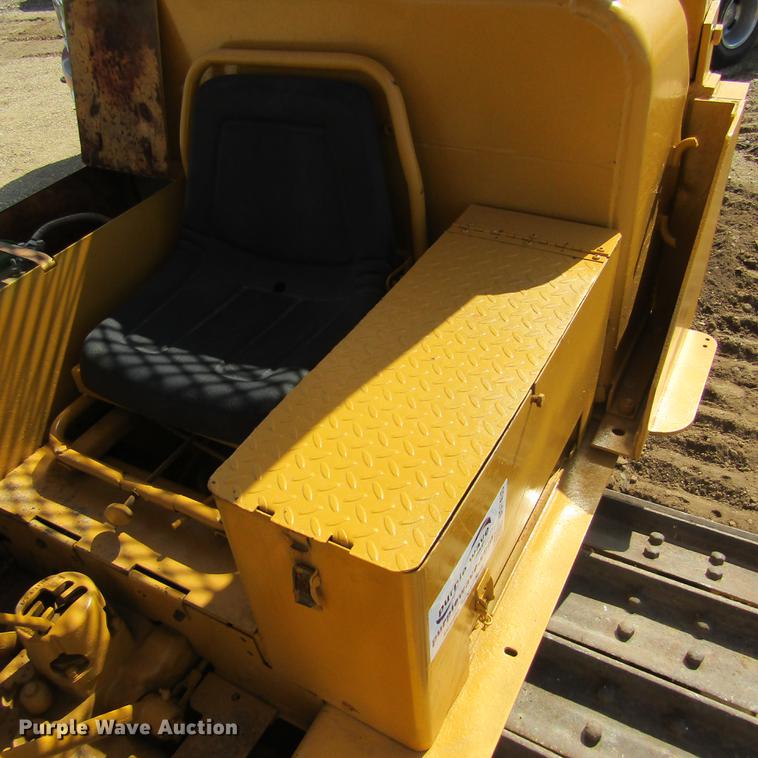 image for item DD7435 1969 Caterpillar D4D dozer