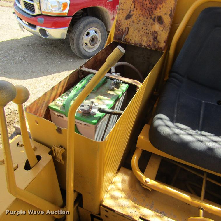 image for item DD7435 1969 Caterpillar D4D dozer