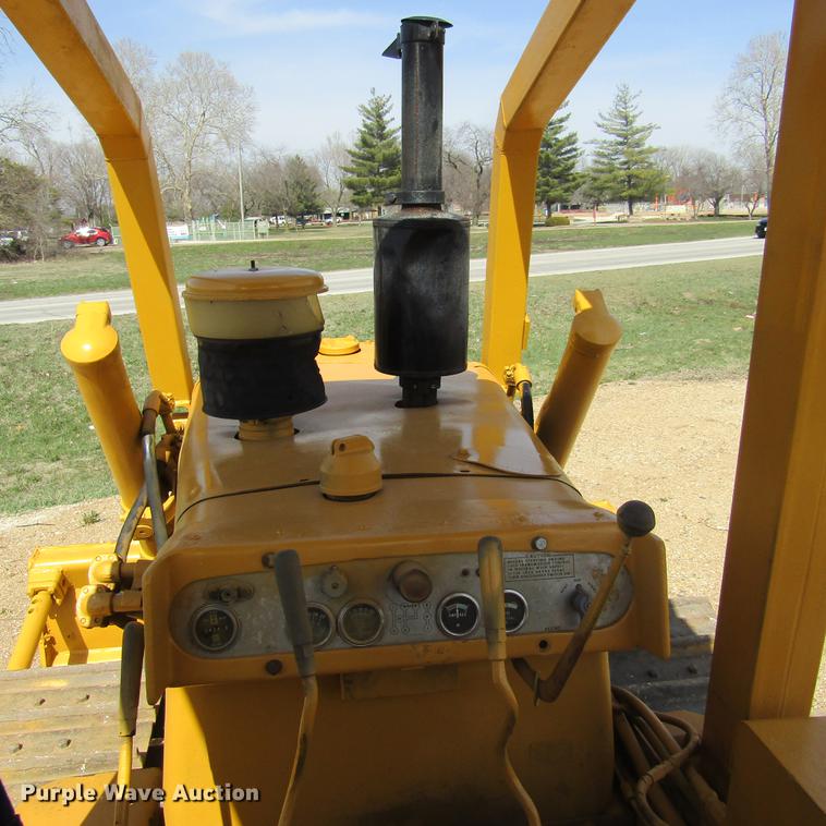 image for item DD7435 1969 Caterpillar D4D dozer