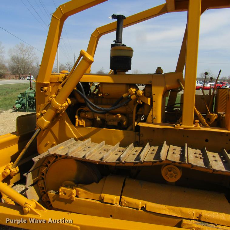 image for item DD7435 1969 Caterpillar D4D dozer