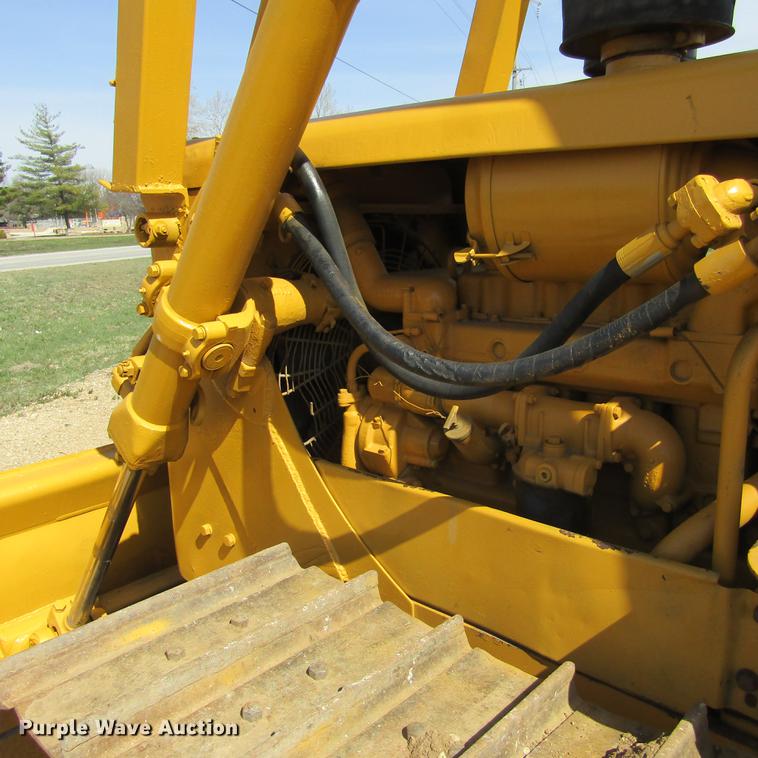 image for item DD7435 1969 Caterpillar D4D dozer
