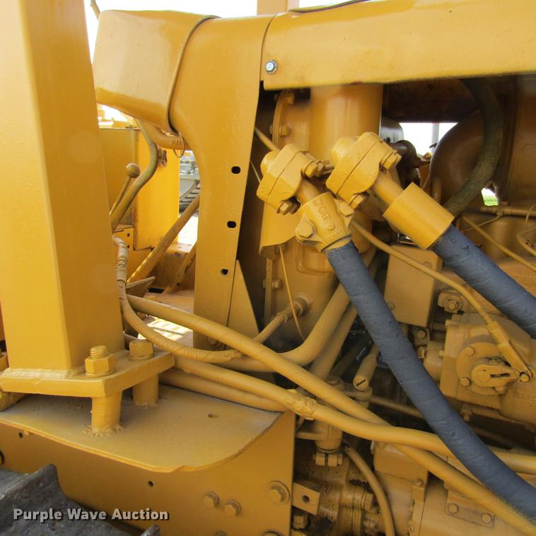 image for item DD7435 1969 Caterpillar D4D dozer