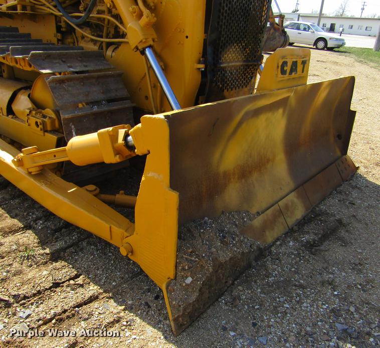 image for item DD7435 1969 Caterpillar D4D dozer