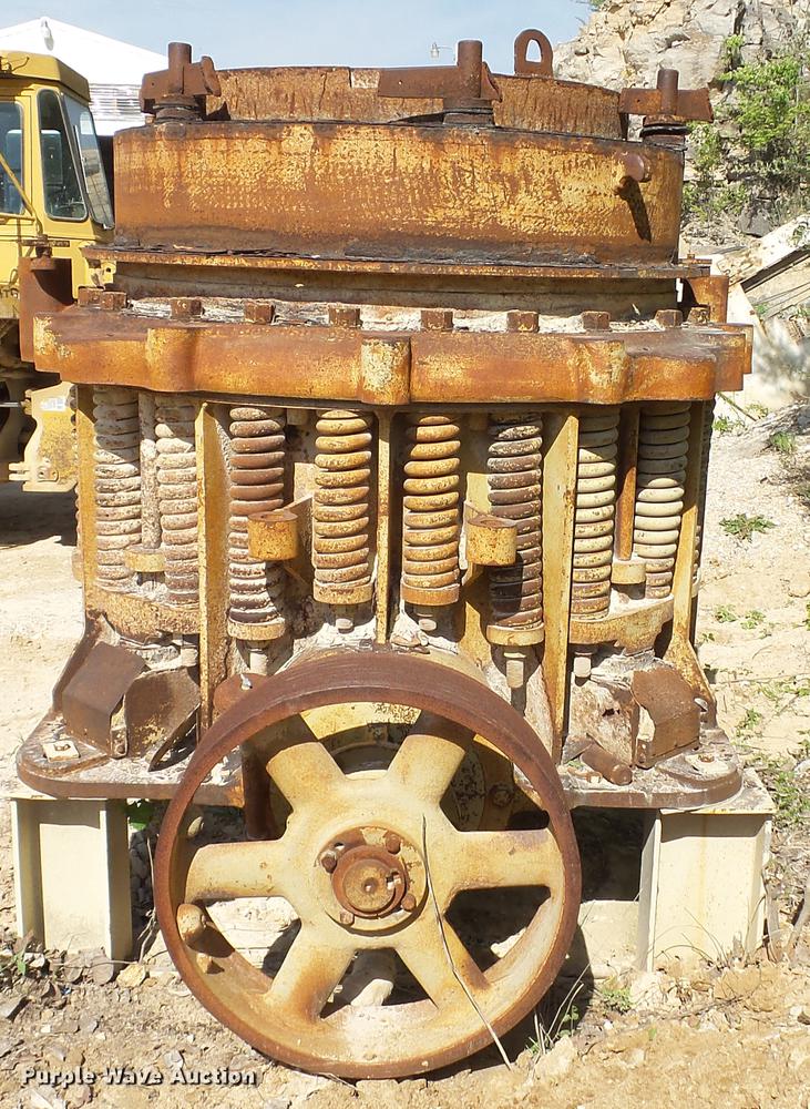 image for item DD7465 Symons 5100 cone crusher