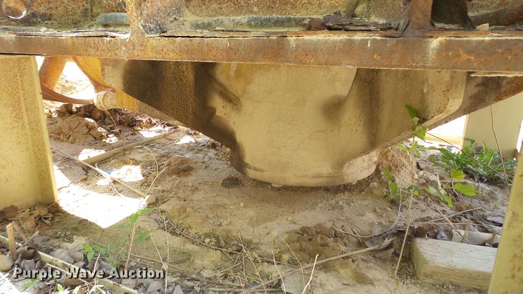 image for item DD7465 Symons 5100 cone crusher