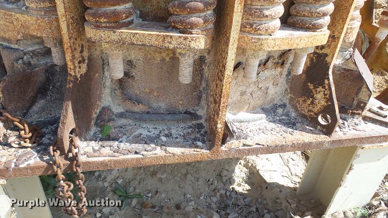 image for item DD7465 Symons 5100 cone crusher