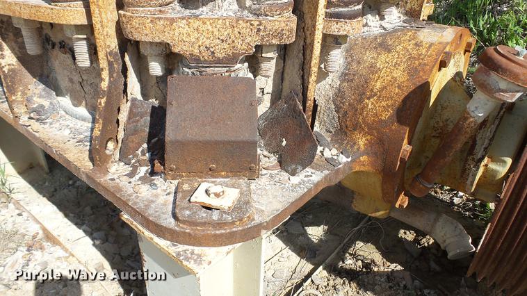image for item DD7465 Symons 5100 cone crusher