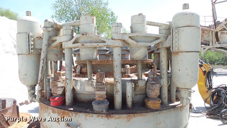 image for item DD7466 El-jay 54 roller cone crusher