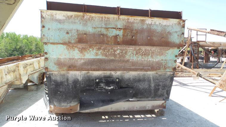 image for item DD7467 Hewitt-Robins V-16 shaker screen