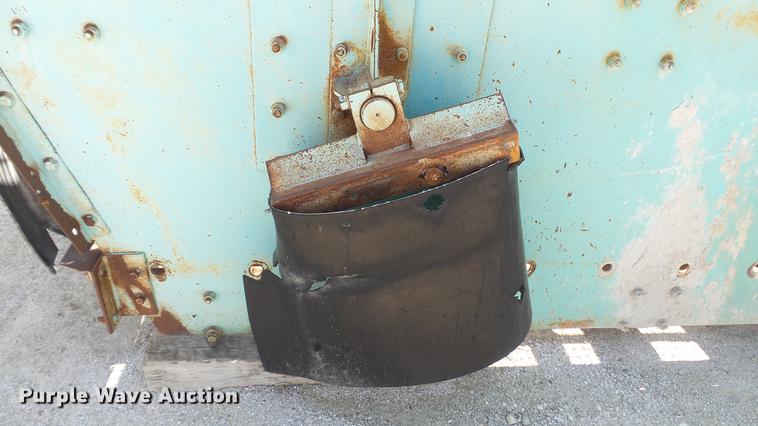 image for item DD7467 Hewitt-Robins V-16 shaker screen