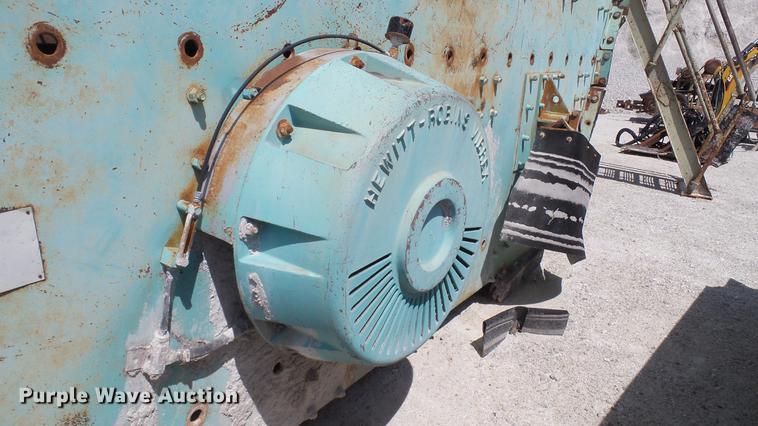 image for item DD7467 Hewitt-Robins V-16 shaker screen