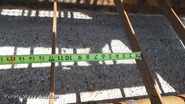 image for item DD7467 Hewitt-Robins V-16 shaker screen